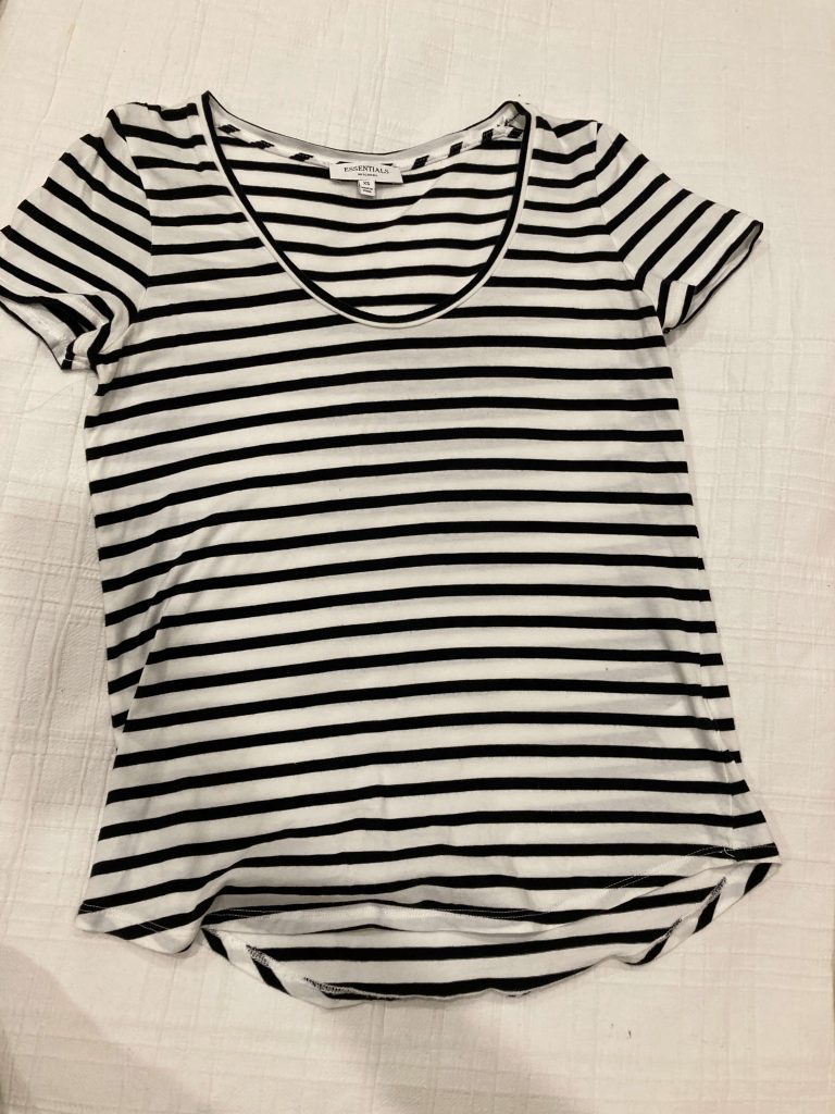 Style Tips-How to style a black and white striped T-shirt