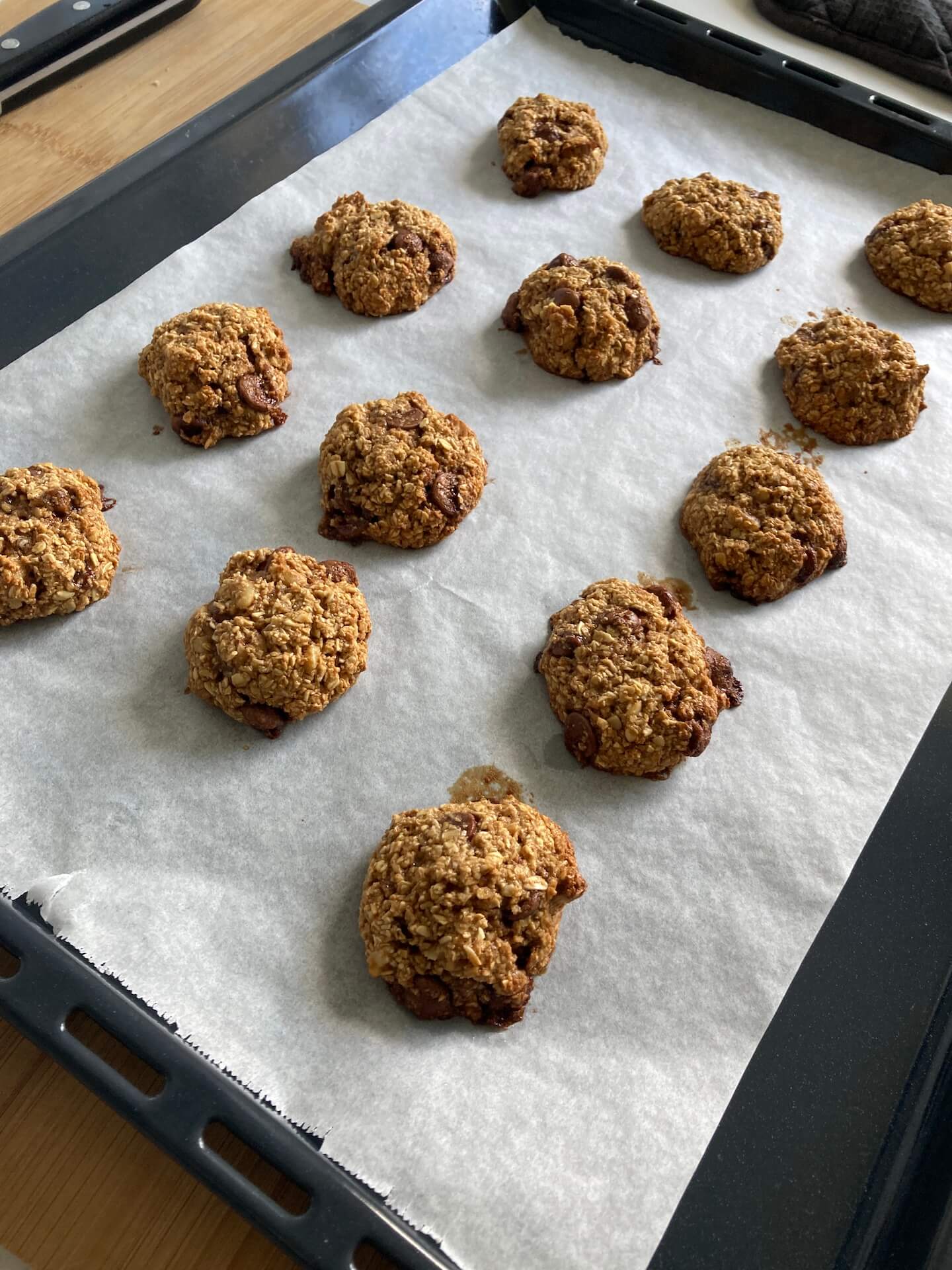 cooked chocolate chip cookies