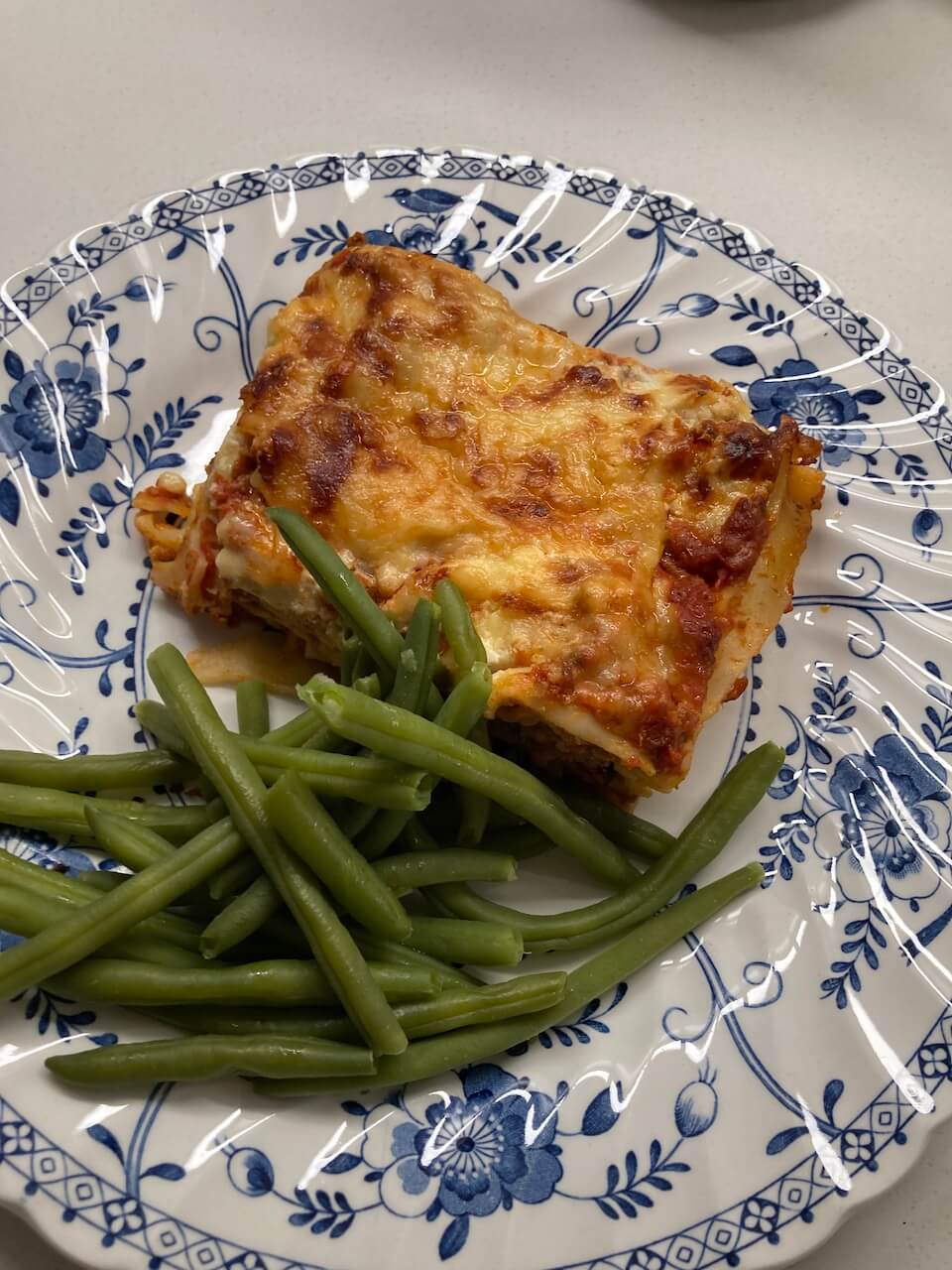 easy lasagna for it's Monday