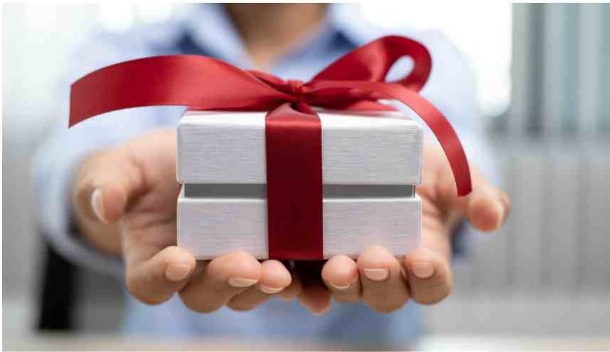 gifting currently in December