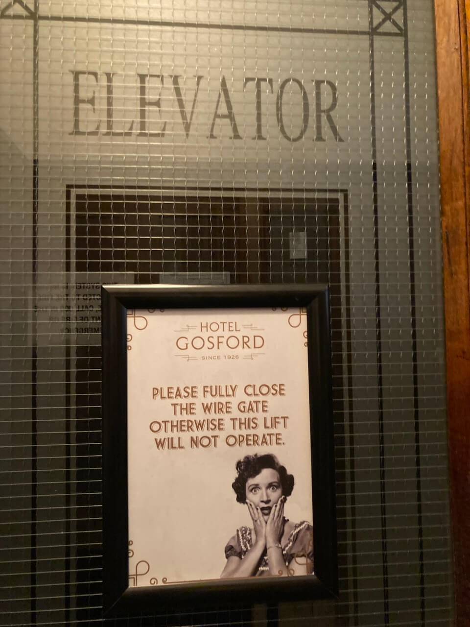 hotel Gosford lift