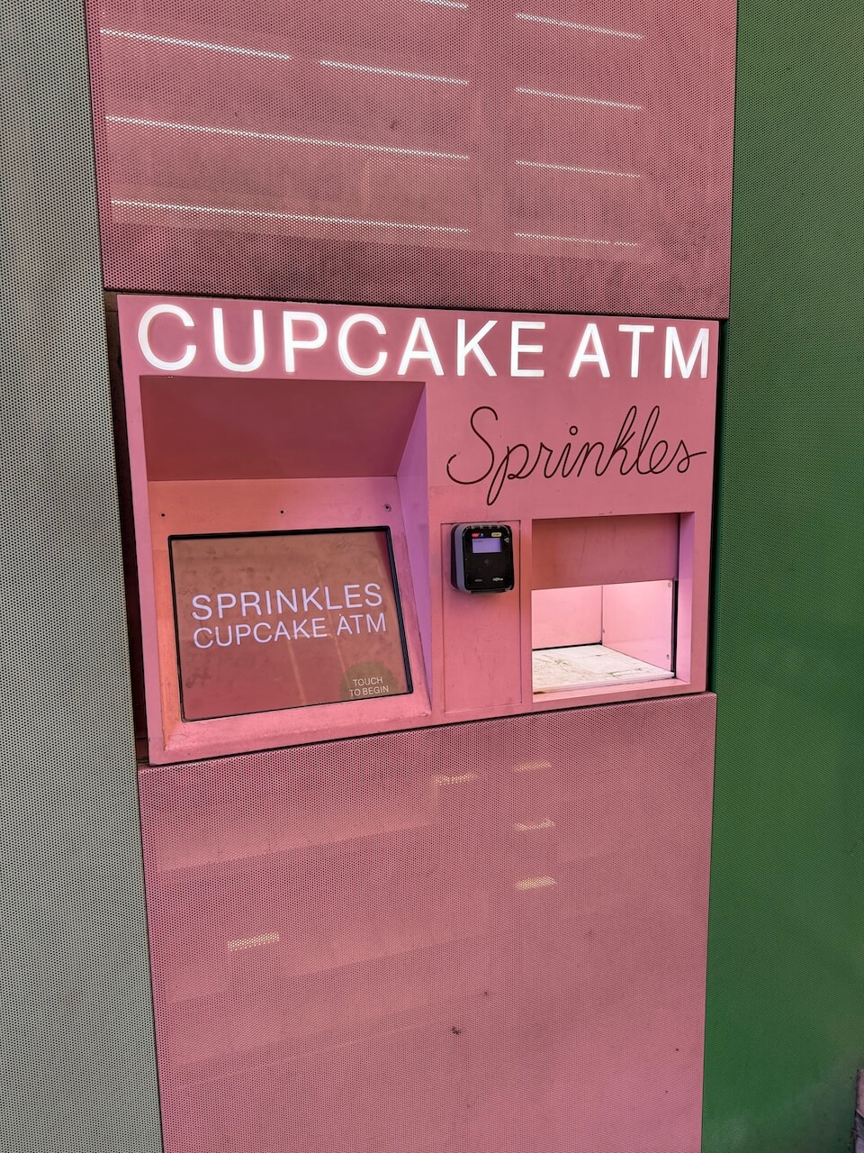 cupcake atm