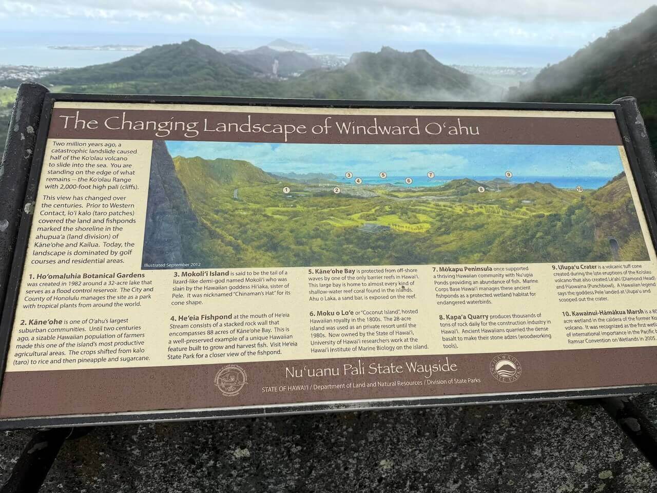 Nuʻuanu Pali Lookout
