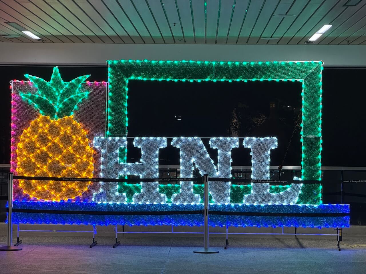 Honolulu Airport sign