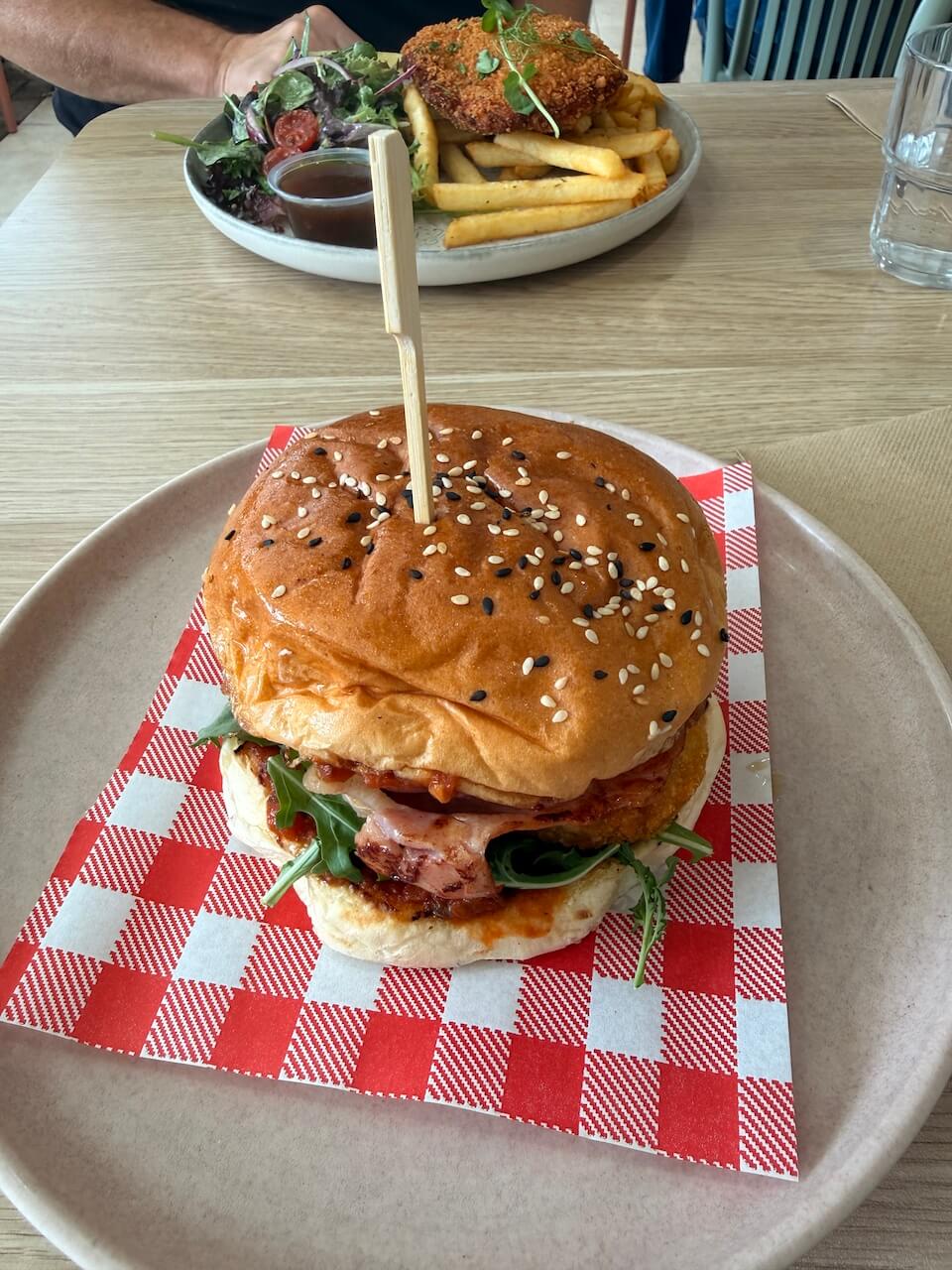 it's autumn post- breakfast burger